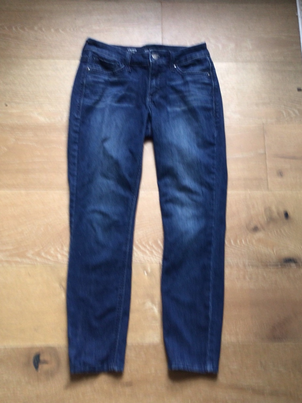 Crown & Ivy Women's Skinny Jeans in Deep Indigo Wash